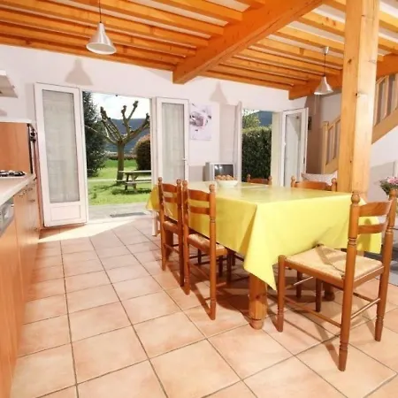 House Les Acacias 2 * Bouvante